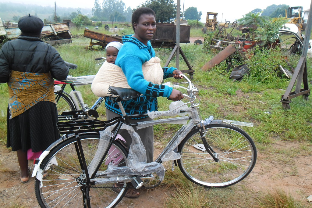 Community based facilitator with her child